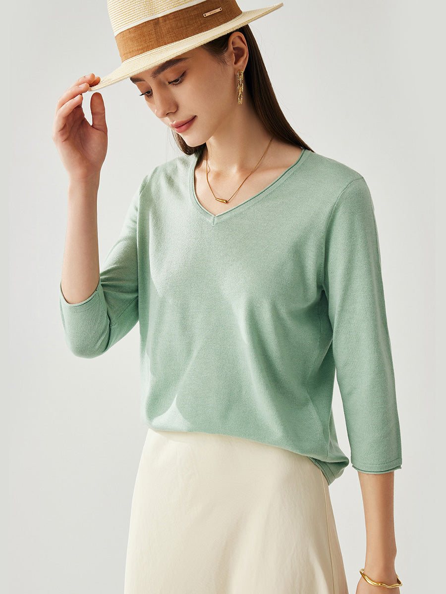 COMOBOCA Light Green Women's V-Neck 3/4 Sleeve Golden Heart T-Shirt