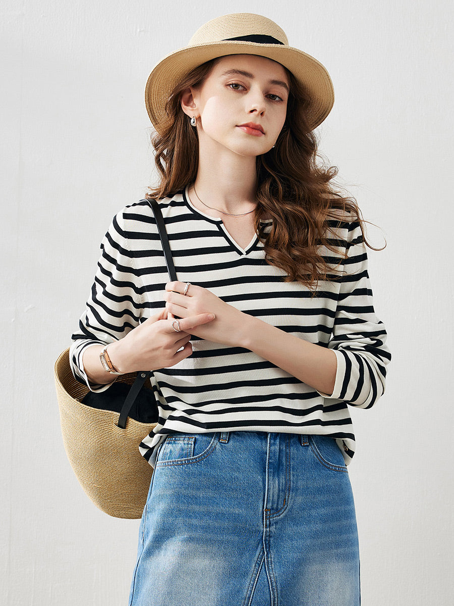 COMOBOCA Black Women's Striped Long Sleeve V-Neck T-Shirt