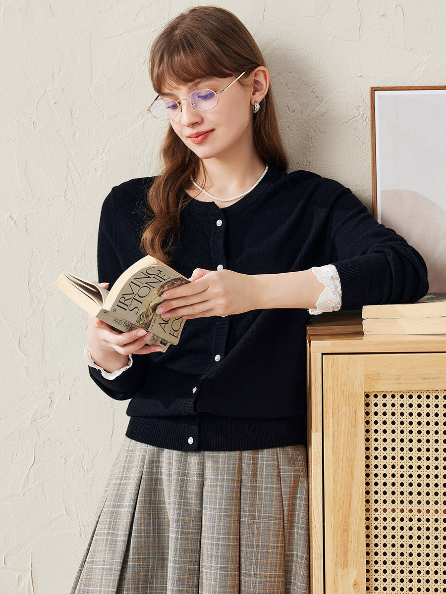 COMOBOCA 100% Wool Ribbed Extra Size Cardigan with Lace Cuffs