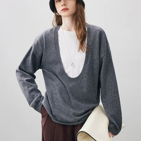 COMOBOCA 100% Wool Women's Oversized U-Neck Sweater