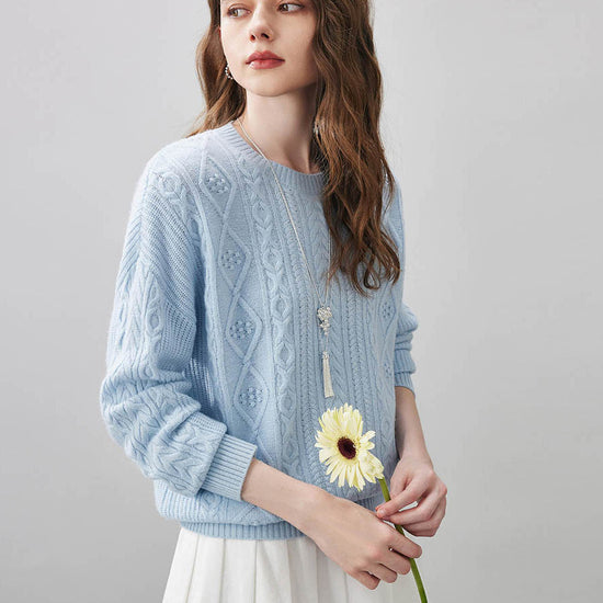 COMOBOCA 100% Wool Women's Cable Round Neck Knit Sweater