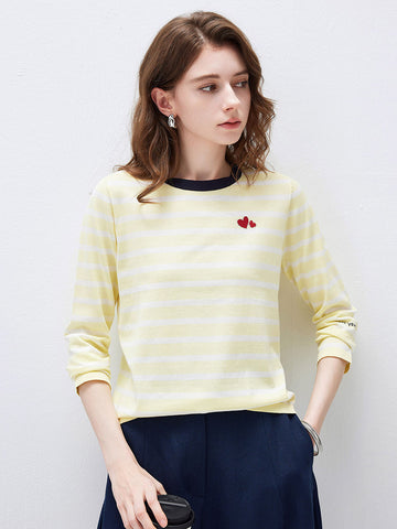 COMOBOCA Light Yellow Women's Stripe Round Neck Knit Sweater