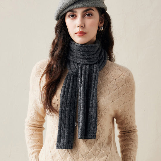 COMOBOCA Dark Gray 100% Cashmere Classic Cable Knit Scarf