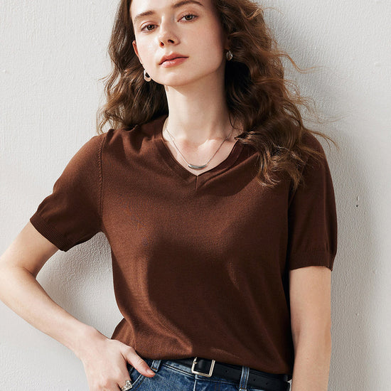 COMOBOCA Coffee Women's Lyocell V-Neck Ribbed Knit T-Shirt