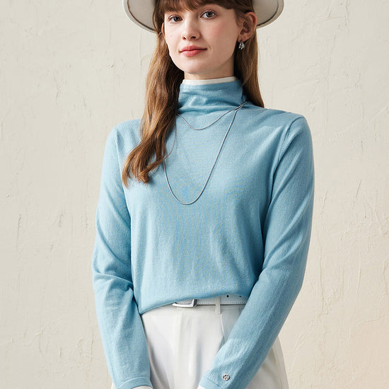 COMOBOCA Light Blue 100% Wool Women's Lightweight Turtleneck Sweater