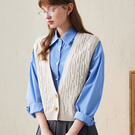 COMOBOCA White 100% Wool Women's Cable Knit Button-Front Vest
