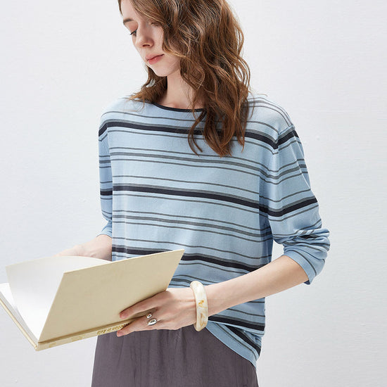 COMOBOCA Women's Striped Back Tie Knit Sweater