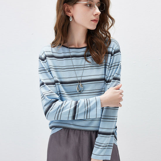 COMOBOCA Women's Striped Back Tie Knit Sweater