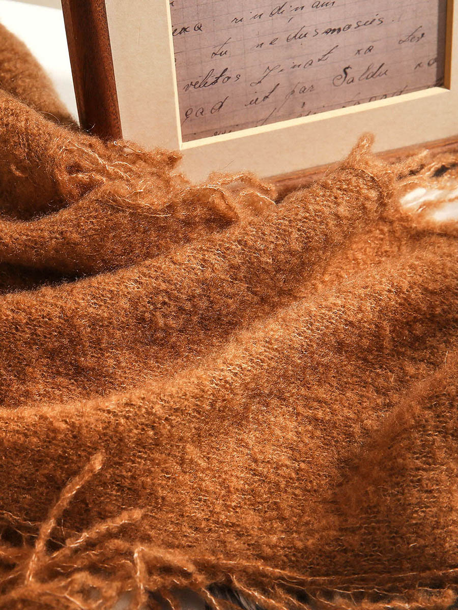 COMOBOCA Women's Fringed Triangle Knit Scarf