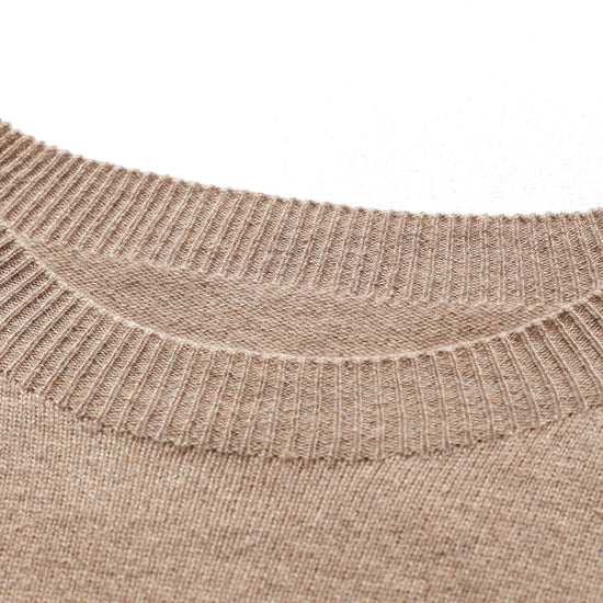 COMOBOCA 100% Wool Women's Seamless Round Neck Knit Sweater