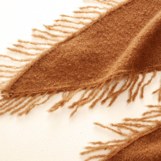 COMOBOCA Women's Fringed Triangle Knit Scarf