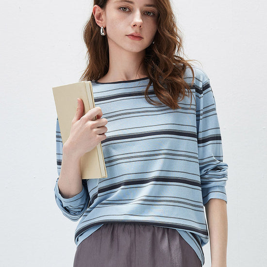 COMOBOCA Striped Women's Striped Back Tie Knit Sweater