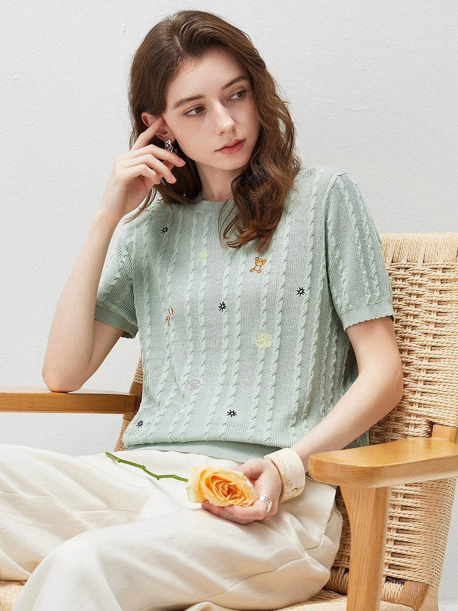 COMOBOCA Women's Cable Knit Embroidered Sweater