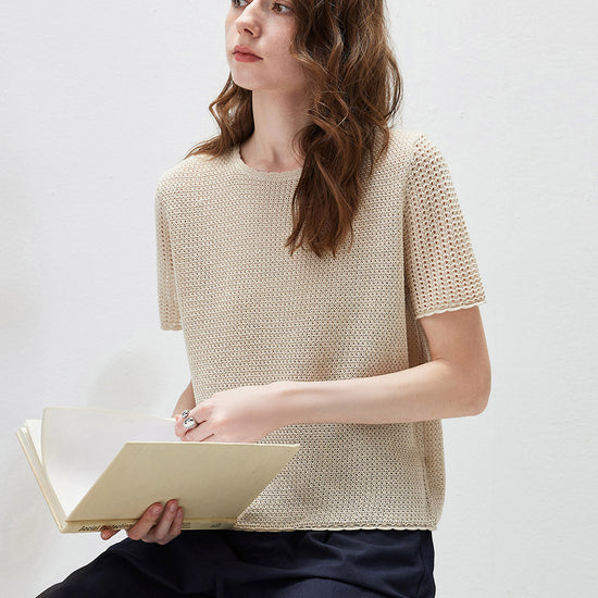 COMOBOCA Women's Openwork Round Neck Knit T-Shirt