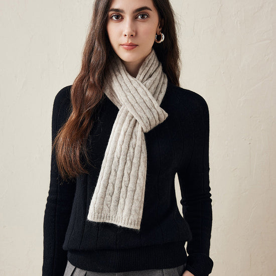 COMOBOCA Light Gray 100% Cashmere Classic Cable Knit Scarf