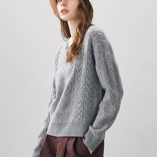 COMOBOCA 100% Wool Women's V-Neck Cable Knit Sweater