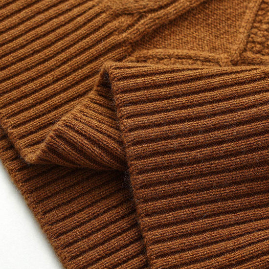 COMOBOCA 100% Wool Women's V-Neck Cable Knit Sweater