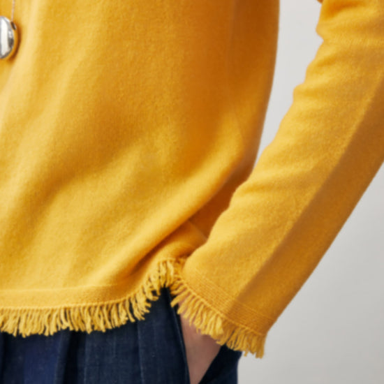 COMOBOCA 100% Cashmere Women's Fringed Hem Floral Sweater