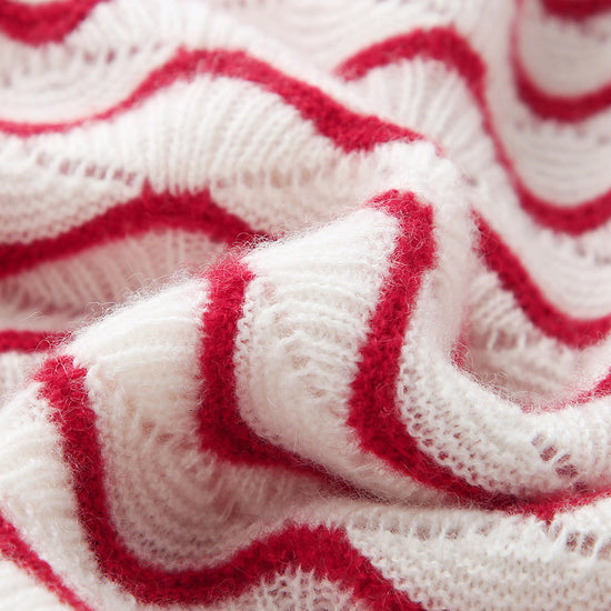 COMOBOCA 100% Cashmere Women's Wave Pattern Knit Sweater