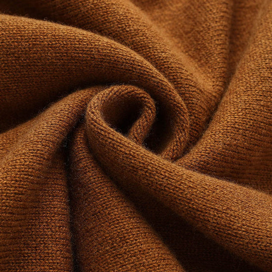 COMOBOCA 100% Wool Women's V-Neck Cable Knit Sweater