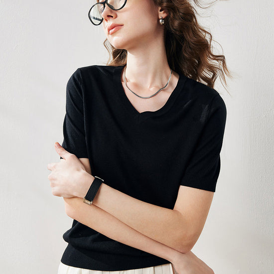 COMOBOCA Women's V-Neck Knit T-Shirt