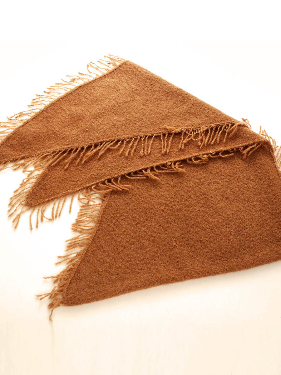 COMOBOCA Women's Fringed Triangle Knit Scarf