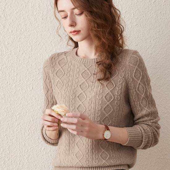 COMOBOCA 100% Wool Women's Cable Knit Sweater