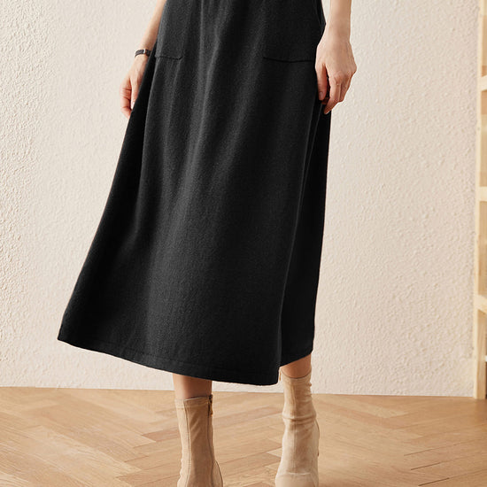 COMOBOCA BLACK 100% Cashmere Women's Knit Pleated Skirt