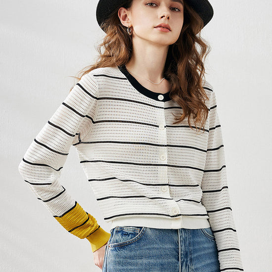COMOBOCA Cloudy Women's Striped Ribbed Button Down Cardigan